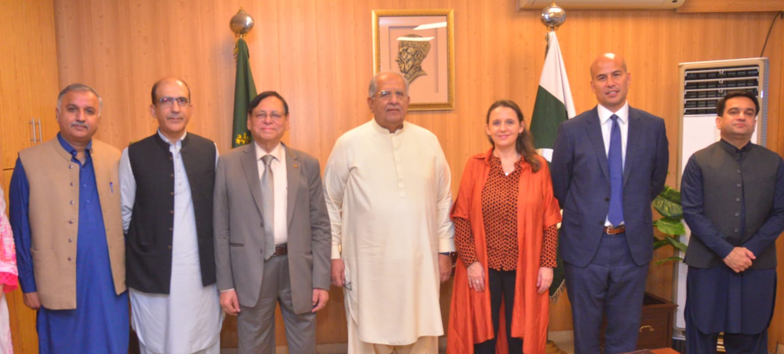 Federal Minister for Housing and Works Mian Riaz Hussain Pirzada held a meeting with the UN-HABITAT headquarters mission